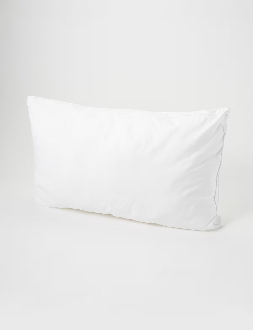 Sleepyhead pillow on a studio background